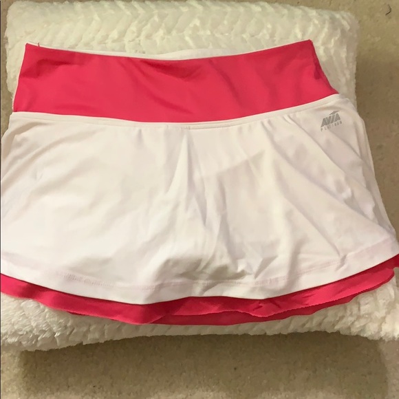 Avis Skort for working out or TENNIS - Picture 1 of 5